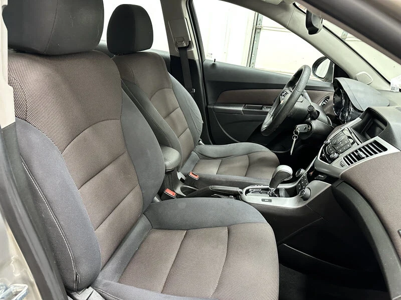 2015 Chevrolet Cruze - Image 20 of 21