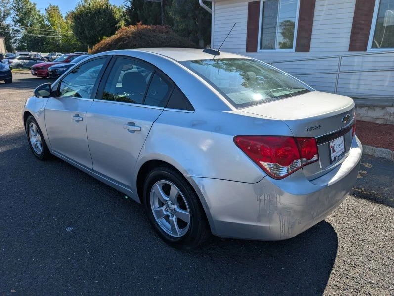 2015 Chevrolet Cruze - Image 2 of 12