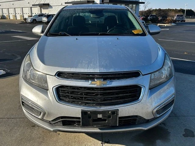 2015 Chevrolet Cruze - Image 2 of 12