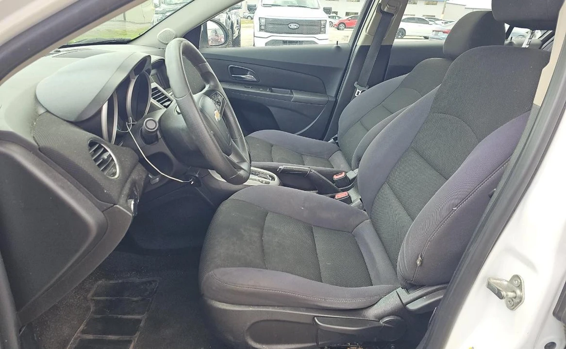2015 Chevrolet Cruze - Image 7 of 11