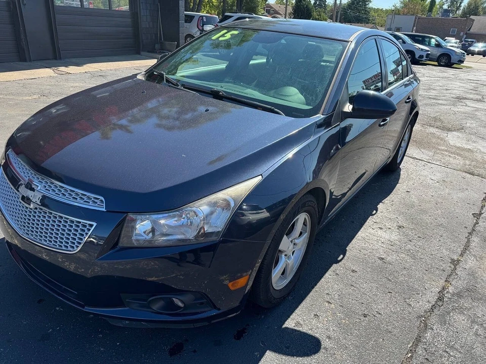 2015 Chevrolet Cruze - Image 2 of 10
