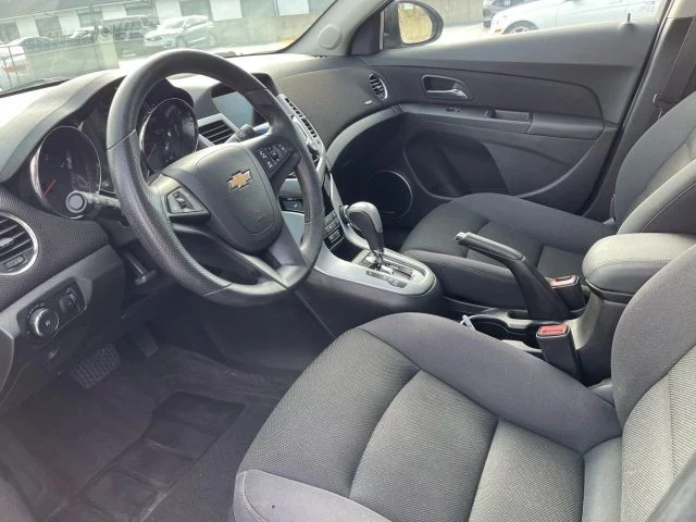 2015 Chevrolet Cruze - Image 11 of 21