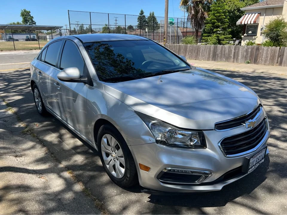 2015 Chevrolet Cruze - Image 3 of 5