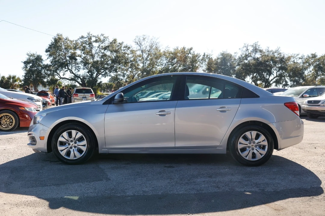 2015 Chevrolet Cruze - Image 3 of 12