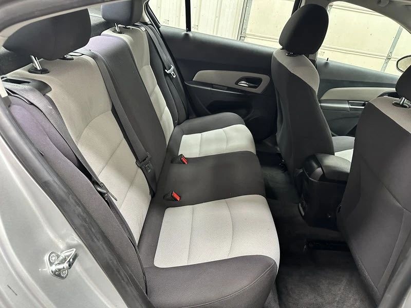 2015 Chevrolet Cruze - Image 16 of 21