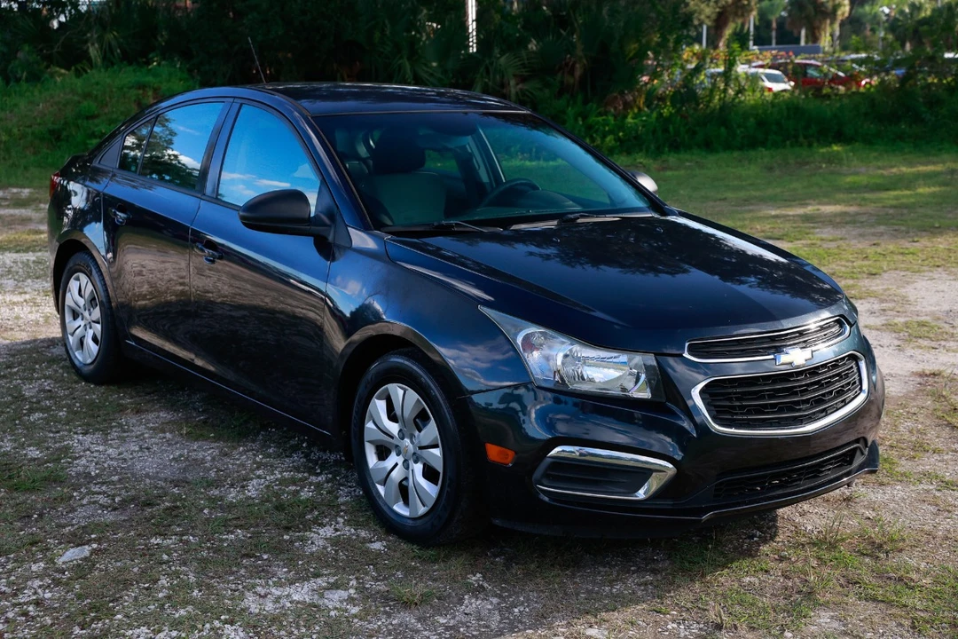 2015 Chevrolet Cruze - Image 15 of 21