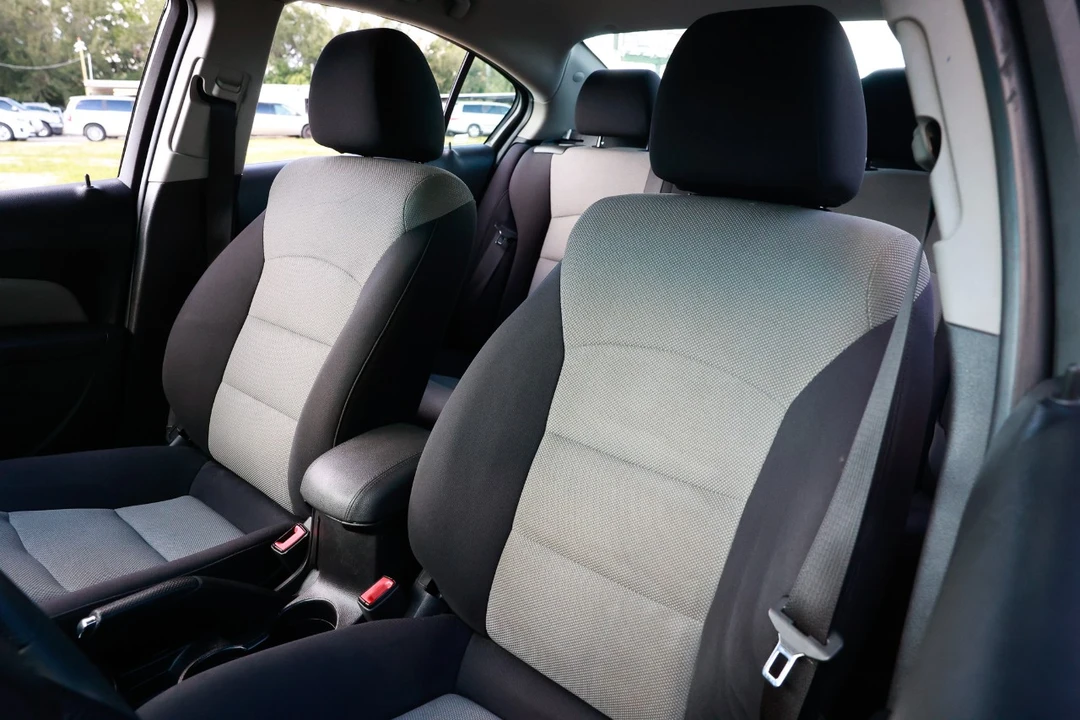 2015 Chevrolet Cruze - Image 6 of 21