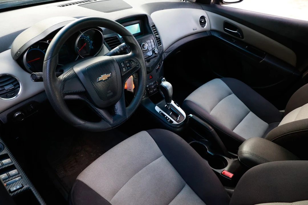 2015 Chevrolet Cruze - Image 4 of 21