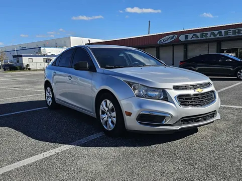 2015 Chevrolet Cruze LS Sedan 4D
