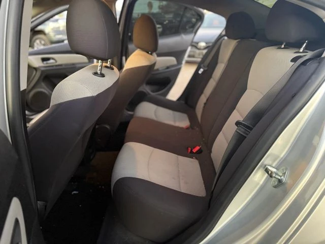 2015 Chevrolet Cruze - Image 15 of 16