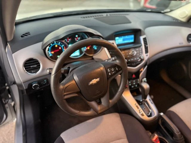 2015 Chevrolet Cruze - Image 10 of 16