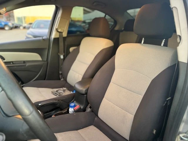 2015 Chevrolet Cruze - Image 13 of 16