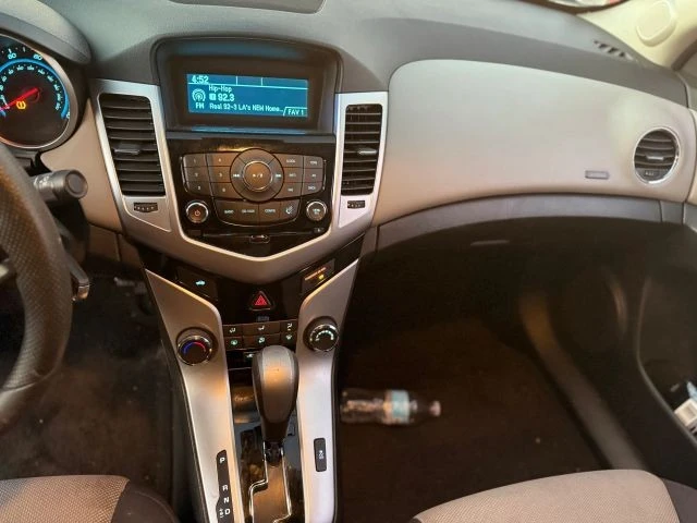 2015 Chevrolet Cruze - Image 12 of 16