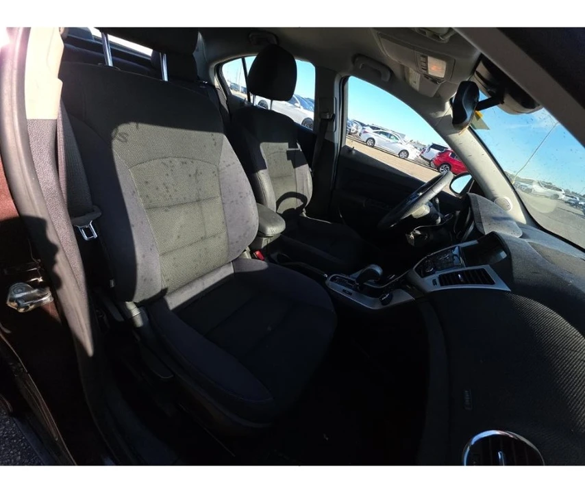 2015 Chevrolet Cruze - Image 10 of 12