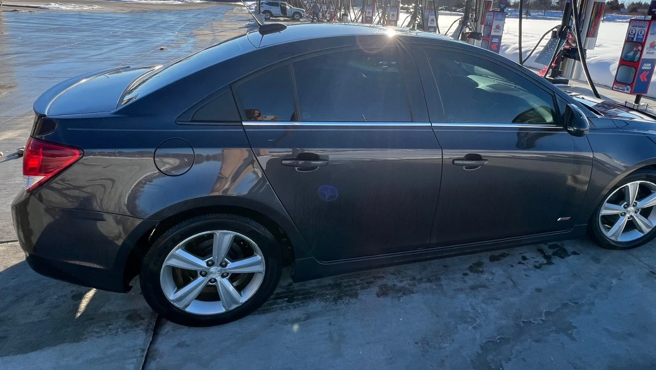 2015 Chevrolet Cruze - Image 2 of 8