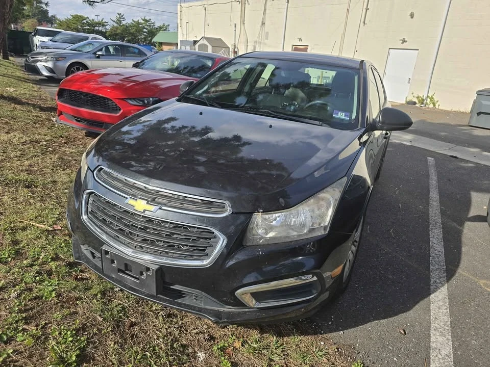 2015 Chevrolet Cruze - Image 2 of 5