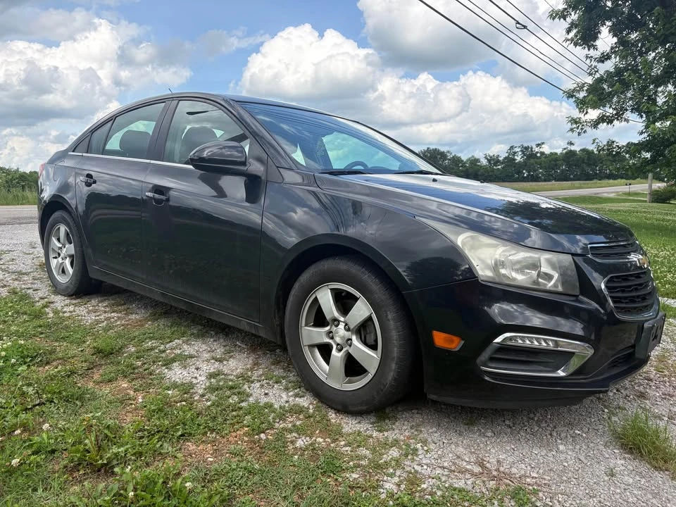 2015 Chevrolet Cruze - Image 2 of 9