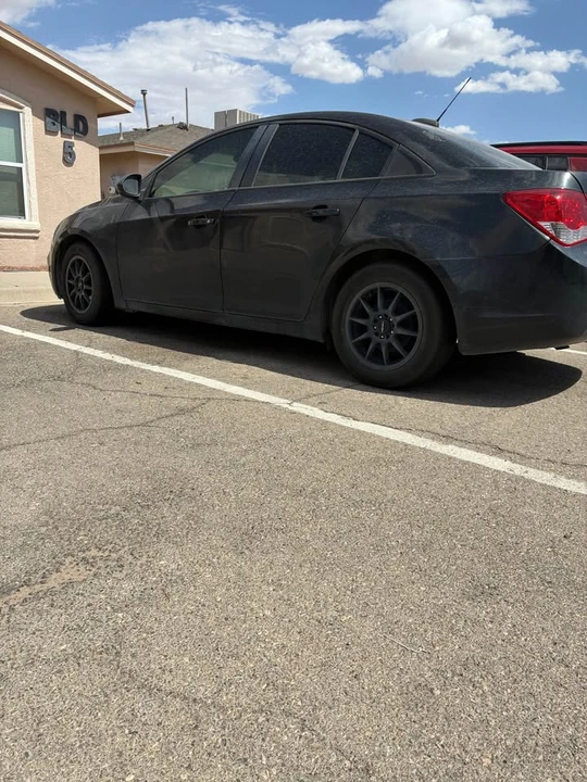2015 Chevrolet Cruze - Image 2 of 5