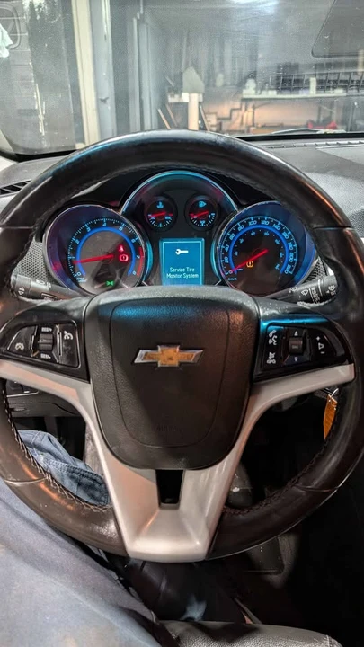 2015 Chevrolet Cruze - Image 6 of 12