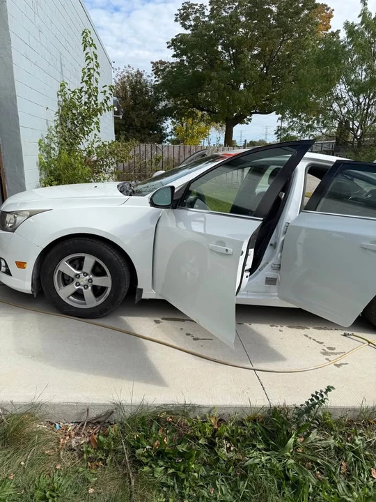 2015 Chevrolet Cruze - Image 3 of 4