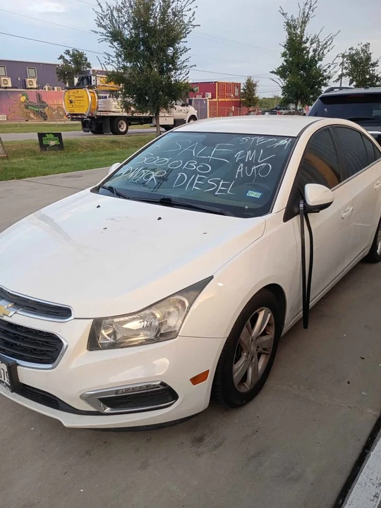 2015 Chevrolet Cruze - Image 2 of 7