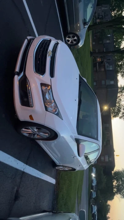 2015 Chevrolet Cruze - Image 3 of 4