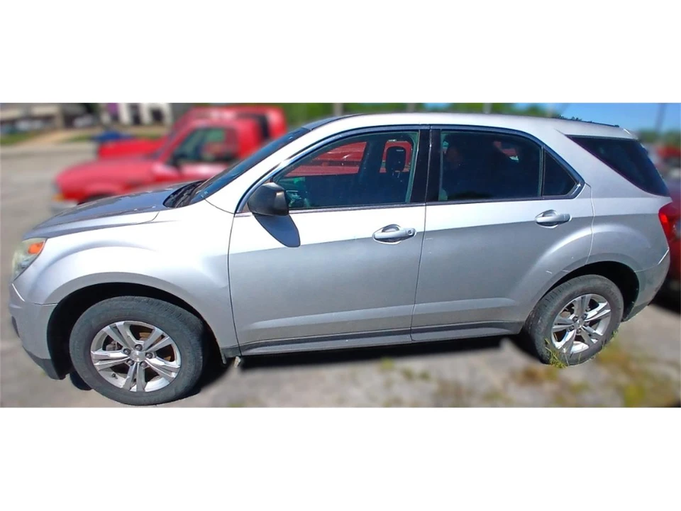 2015 Chevrolet Equinox - Image 2 of 24