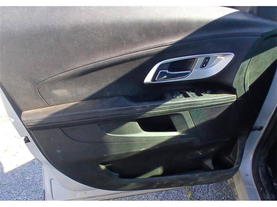 2015 Chevrolet Equinox - Image 11 of 24
