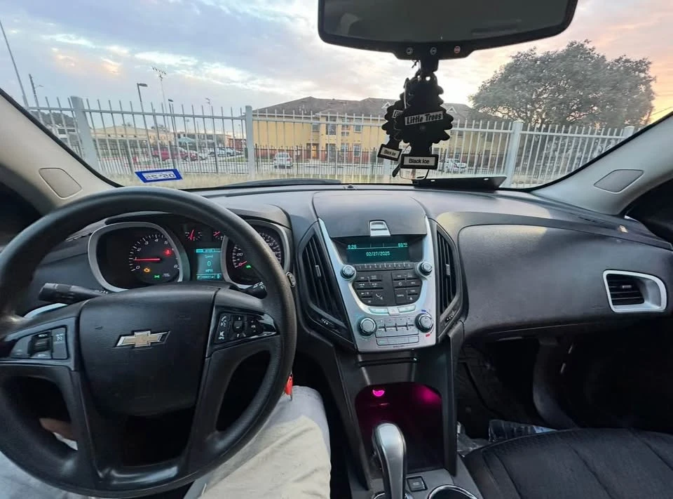2015 Chevrolet Equinox - Image 2 of 5