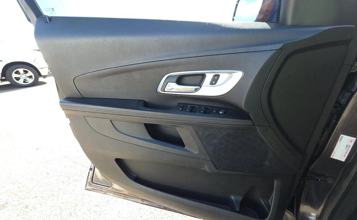 2015 Chevrolet Equinox - Image 11 of 17
