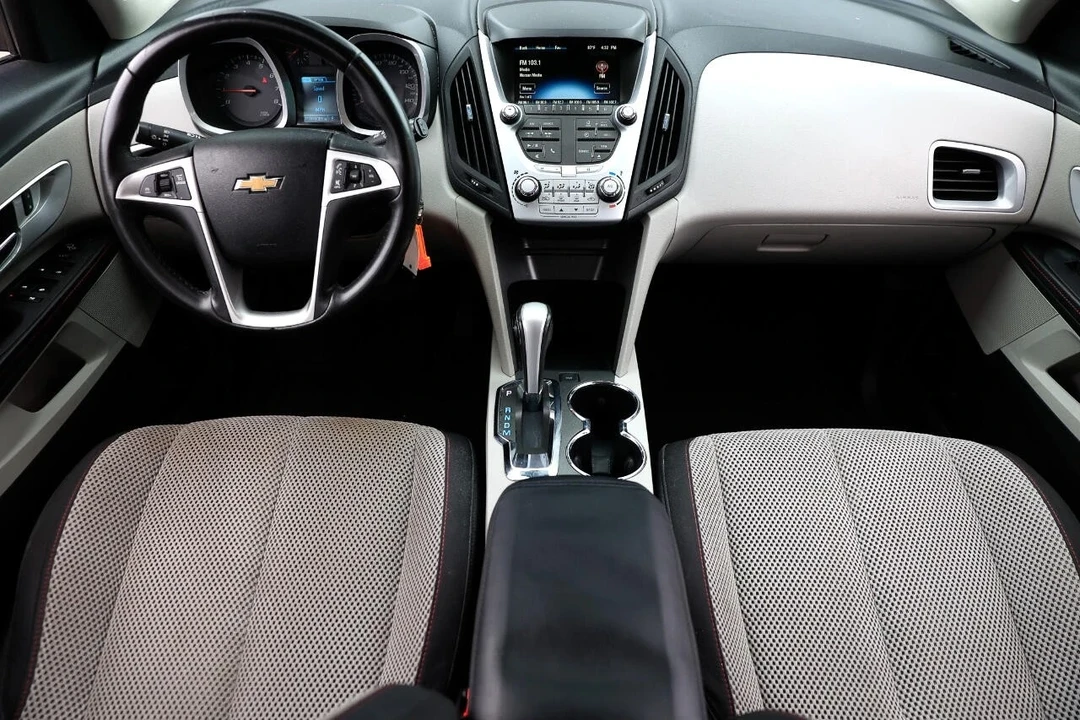 2015 Chevrolet Equinox - Image 2 of 12