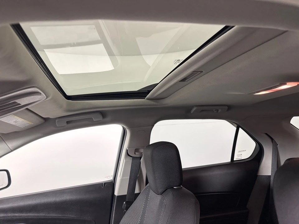 2015 Chevrolet Equinox - Image 15 of 21