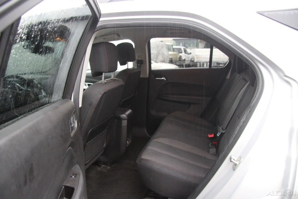 2015 Chevrolet Equinox - Image 18 of 21