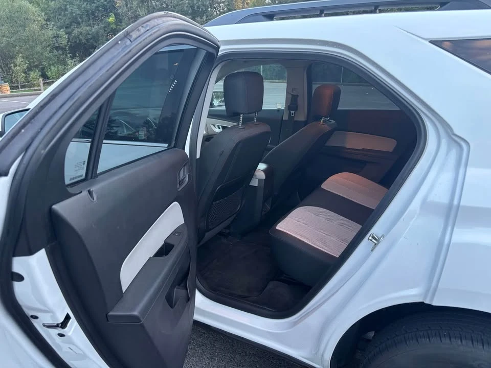 2015 Chevrolet Equinox - Image 9 of 14