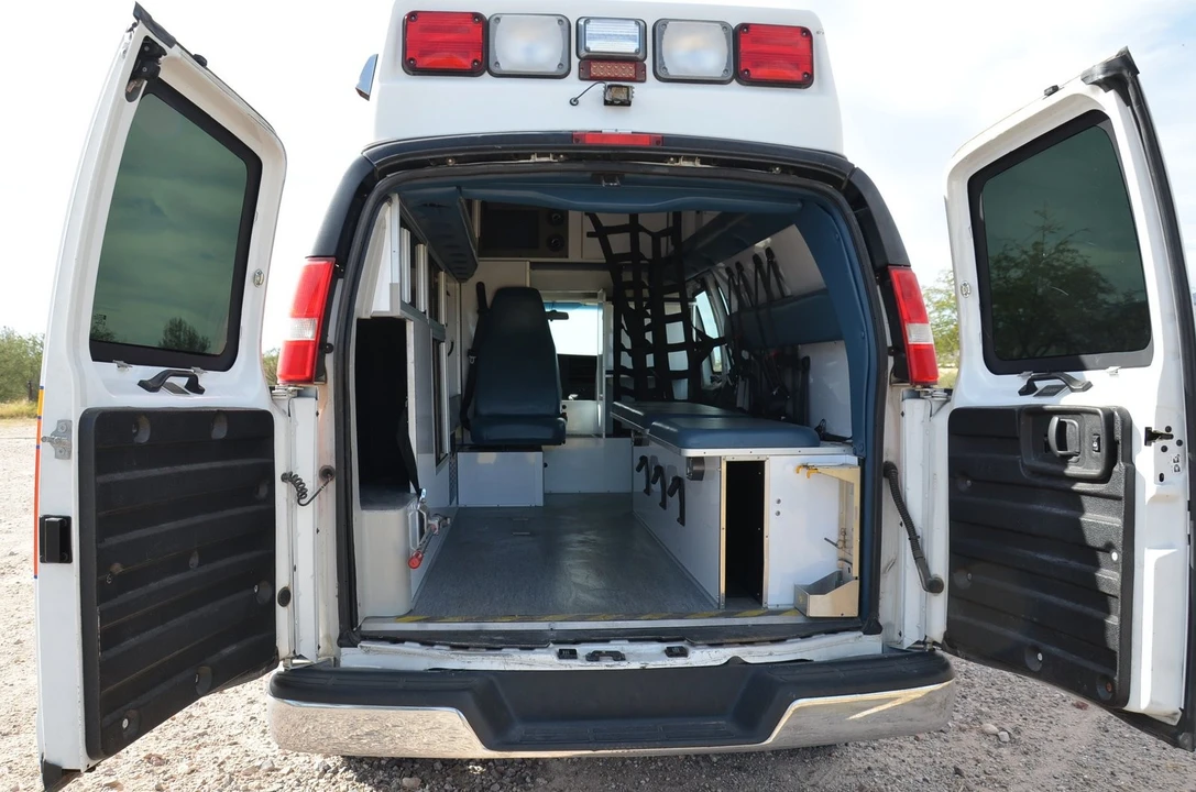 2015 Chevrolet Express - Image 21 of 21