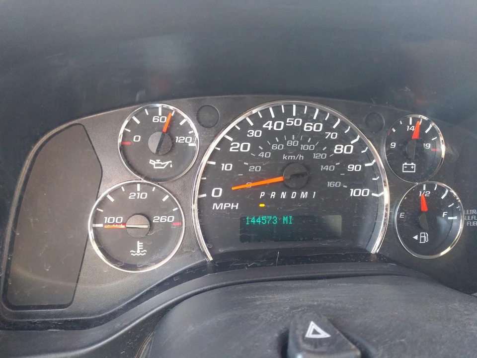2015 Chevrolet Express - Image 17 of 21