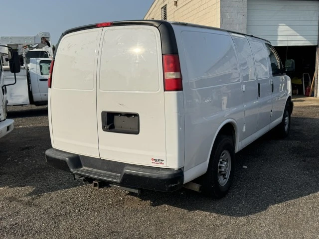 2015 Chevrolet Express - Image 3 of 14