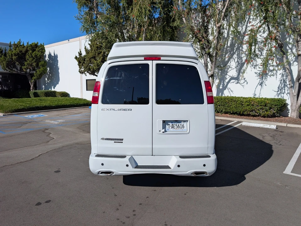 2015 Chevrolet Express - Image 5 of 24