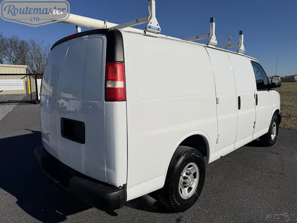 2015 Chevrolet Express - Image 6 of 12