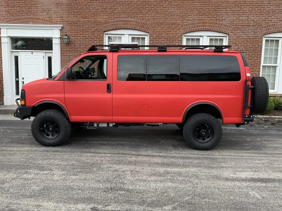 2015 Chevrolet Express - Image 2 of 21