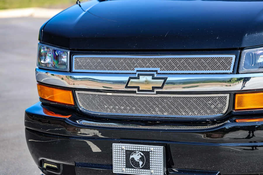 2015 Chevrolet Express - Image 18 of 31
