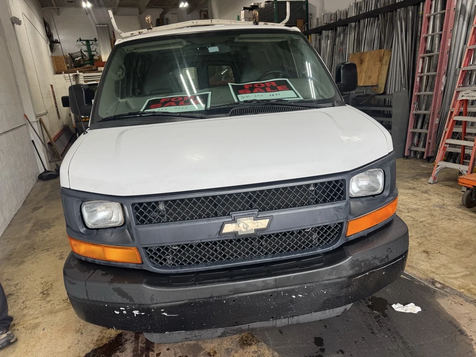 2015 Chevrolet Express - Image 5 of 19