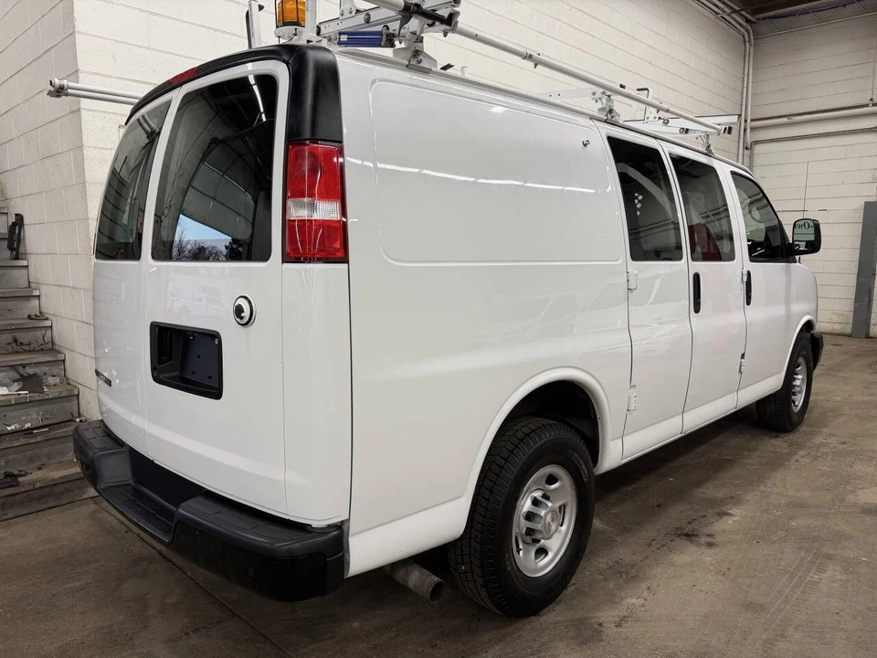 2015 Chevrolet Express - Image 3 of 12