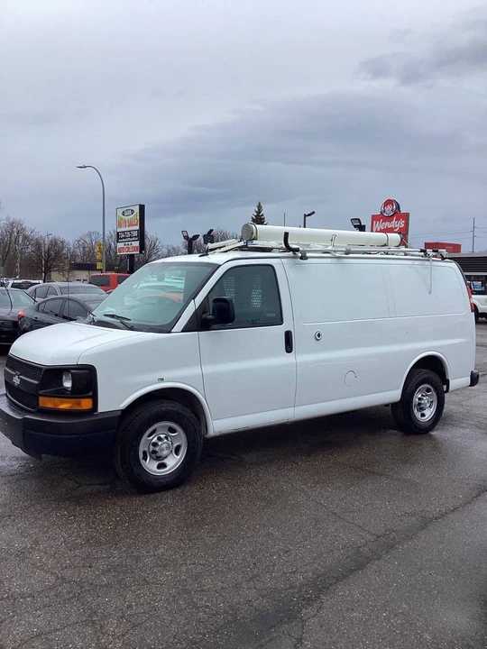2015 Chevrolet Express - Image 6 of 21