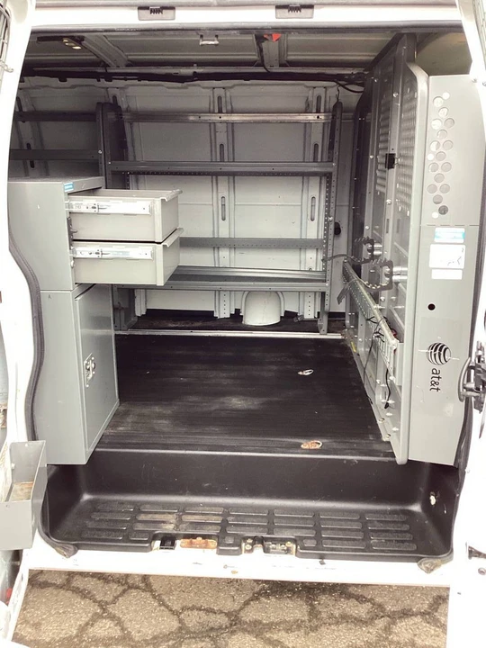 2015 Chevrolet Express - Image 14 of 21