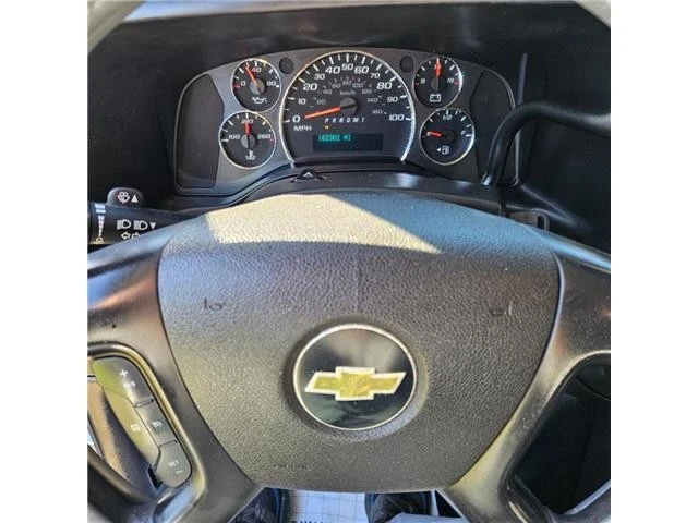 2015 Chevrolet Express - Image 11 of 12