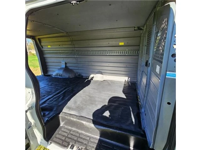 2015 Chevrolet Express - Image 7 of 12