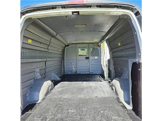 2015 Chevrolet Express - Image 8 of 12