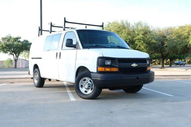 2015 Chevrolet Express - Image 5 of 21