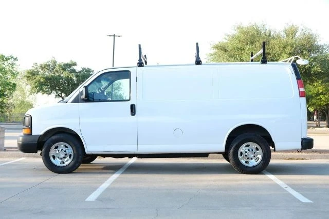2015 Chevrolet Express - Image 7 of 21